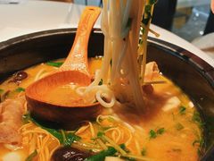 -妈妈故事米线(市府恒隆店)