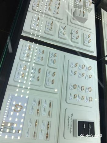 私藏店铺｜浪漫又精致钻戒怎么可以不爱？
