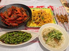 -肥肥虾庄·金牌油焖大虾(汉口城市广场店)