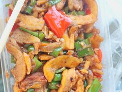 -国庆鱼头鱼尾馆(盛世华庭店)