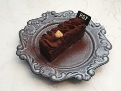 -RGF(巨鹿路店)