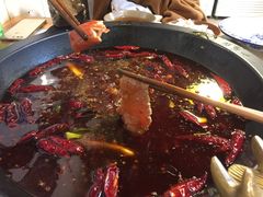 -黄潇洒老火锅(九眼桥宏济巷店)