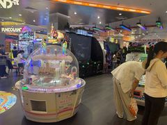 -反斗乐园π·电玩·高空拓展·蹦床(龙华天虹店)