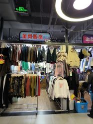 -百荣二期玩具城