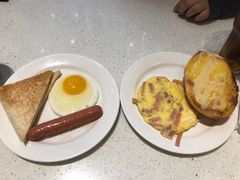 -香港新发烧腊茶餐厅(书城店)