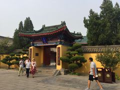 景点-开封府