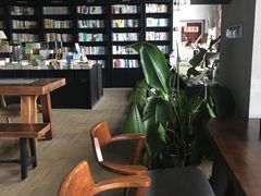 -阅西安新华书店(翠华南路店)