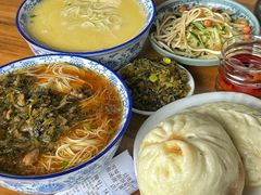 -雪琴面馆富安特色鱼汤面(城中花园店)