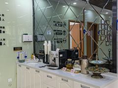 -茂菊口腔连锁(浦东南路店)