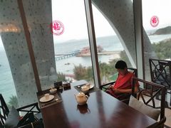 -蜈支洲岛珊瑚酒店临海阁中餐厅