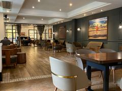 大堂-星巴克臻选(广州沙面店)