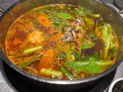 -野山舂·贵州现舂酸汤牛肉(民生路店)