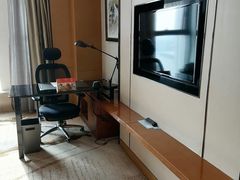 -天津梅江中心皇冠假日酒店