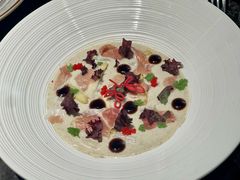 春意白芦笋奶冻配鱼子酱-LESCEDARS Brasserie Bistro香柏树