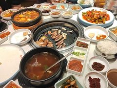 -韩香福烤肉庄园(荣成店)