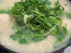 -肥汁米蘭香港米线(长宁来福士店)