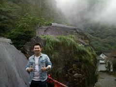 -藏龙百瀑漂流
