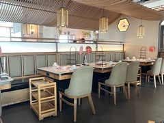 -左庭右院鲜牛肉火锅(浦江欢乐颂店)