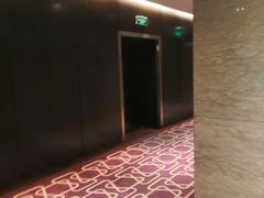 -上海龙之梦万丽酒店