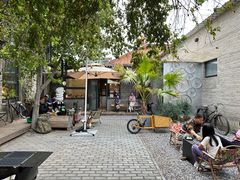 -出走咖啡·面包(宋庄店)