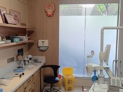-上海仁爱医院口腔科 · 种植