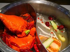 鸳鸯锅-让签签飞小郡肝串串香(春熙路形象店)