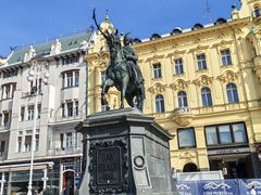 -耶拉契奇总督广场