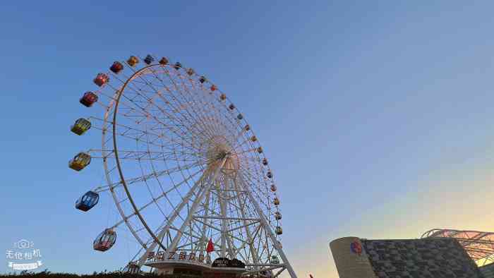 13:41打分不屈此行,來到黃島一下就看到琴島之眼摩天輪了99,奈何