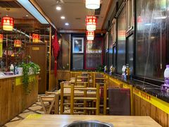 大堂-袁记串串香(泉水轻轨站店)