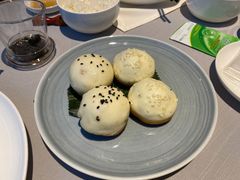 生煎馒头-屋里厢上海菜馆