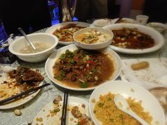 -巴特餐饮6加1音乐餐吧·新疆菜