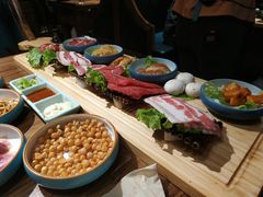 -明洞阿姨·韩式酱蟹烤肉·创意料理(三元桥店)