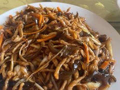 -华龙特色大骨鸡农家菜馆