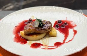 Pan-Seared Foie Gras with Wild Berry Rose Sauce
