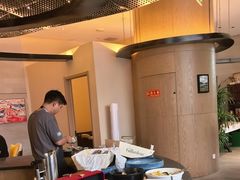 -斯普汇生蚝牛排馆(中骏世界城店)