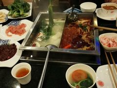 -百年川椒重庆老火锅(光谷店)