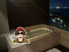 -三亚湾海居铂尔曼度假酒店