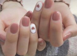 -进巍美甲美睫店