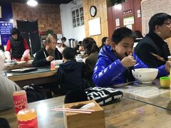 大堂-陇上全荟兰州传统牛肉面(延吉路店)