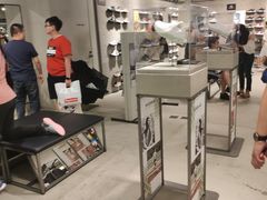 -ABC MART(心斎橋店)