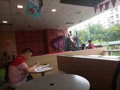 靠窗位-麦当劳(佛山流行前线店)
