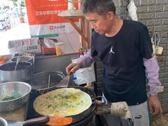 -正宗杂粮煎饼香软鸡蛋饼