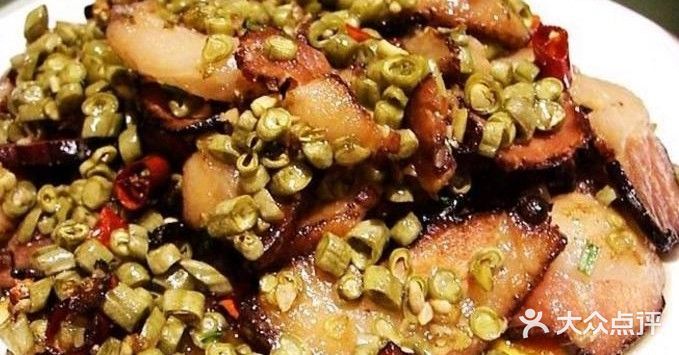 果园酸豆角炒腊肉图片