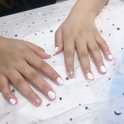 -潮店·虞妃妮轻奢美甲美睫馆