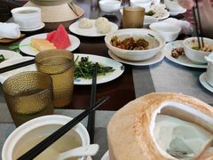 -亚龙湾老厨房·海南家常味