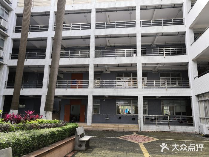 中山大學新華學院(廣州校區)圖片