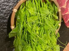 -三出山火锅(南京万象天地店)