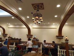 大堂-清真·玛丽亚新疆菜主题餐厅(浙江中路店)