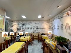 -官塘陈记鱼生·潮汕砂锅粥·牛肉火锅(潮枫路总店)