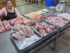-标记美食新鲜猪杂(兴南大道店)
